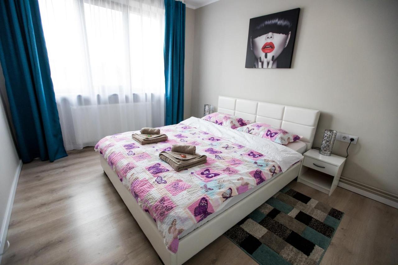 Travel Homzzz Central Apartments - Tusnad Târgu-Mureş Buitenkant foto